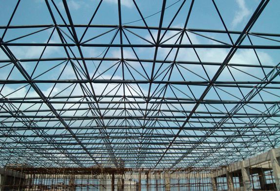 Space frame methods of erection