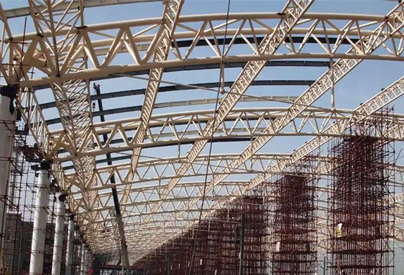 long pipe truss