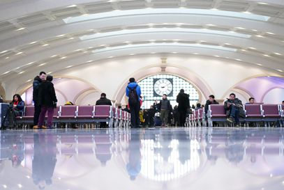 steel structure station waiting hall