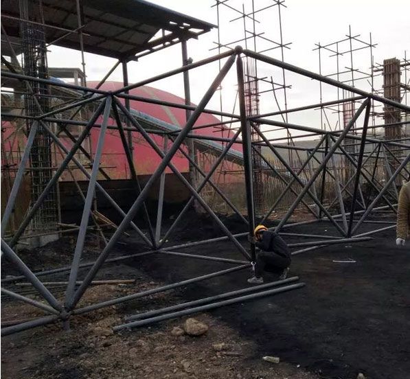 Prefab Light Weight Steel Space Frame Flat Roofing Structure Dry Clinker Bulk Storage Shed