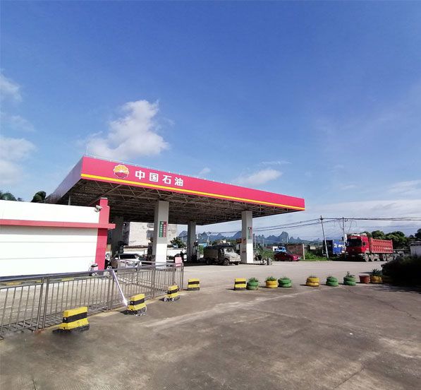 Prefabricated Steel Structure Gas Station Canopy Construction