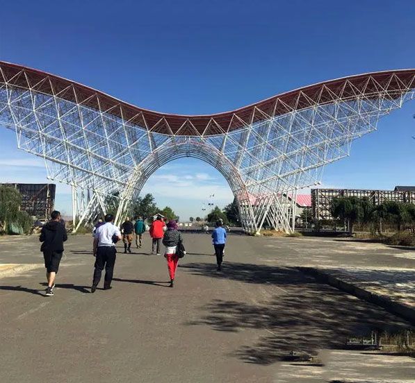 Prefab Unique Lightweight Metal Building Steel Space Frame Canopy For Gate Entry